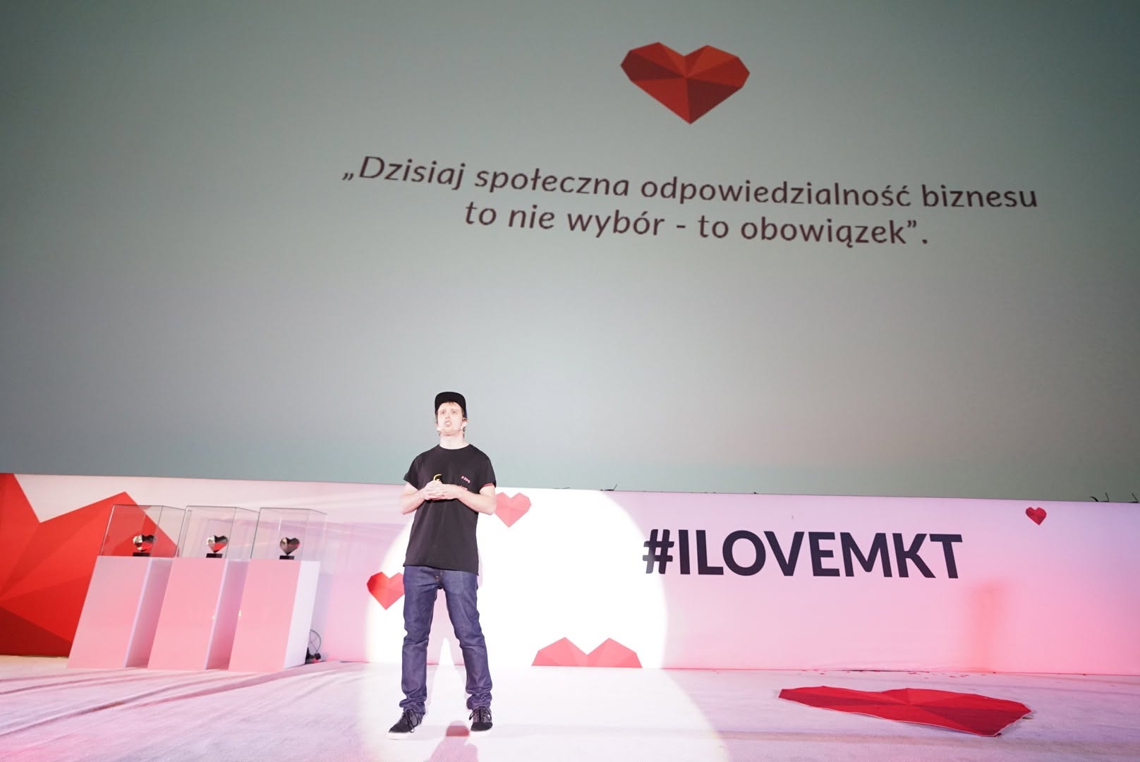 Bartek Sibiga on the I Love Marketing conference stage